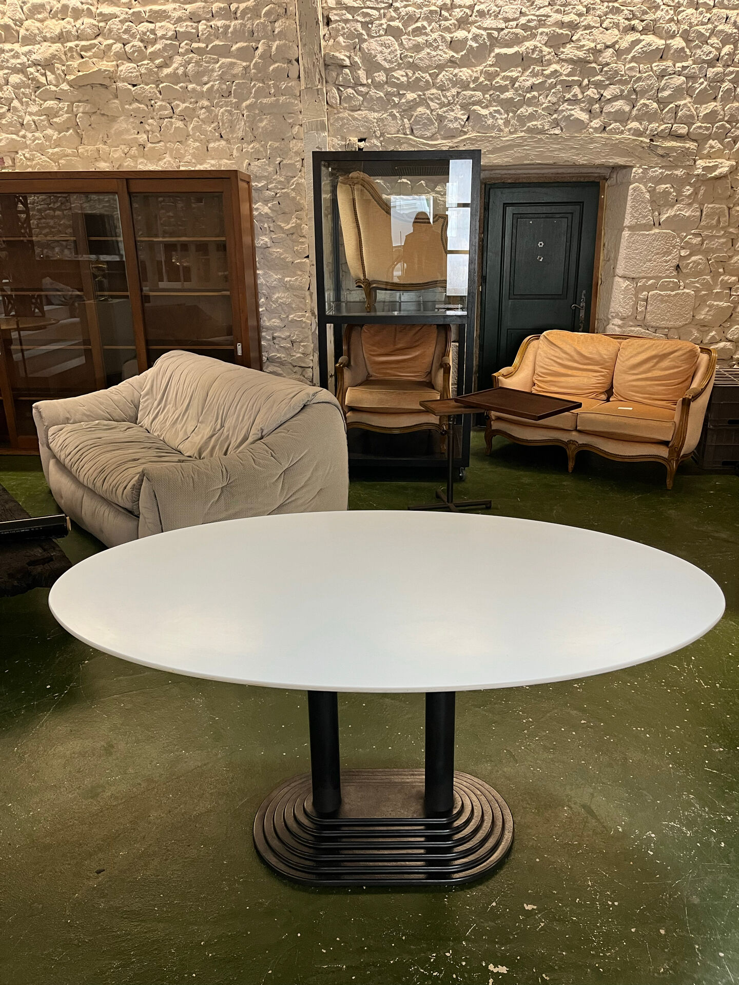 Oval dining table