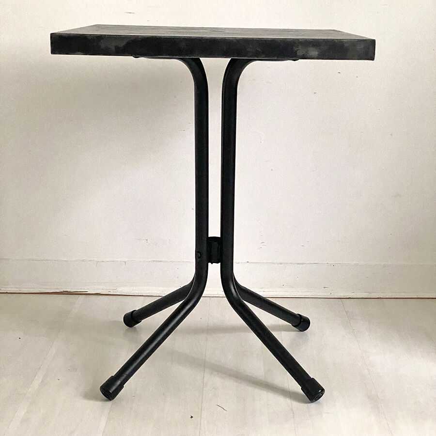 Table bistrot