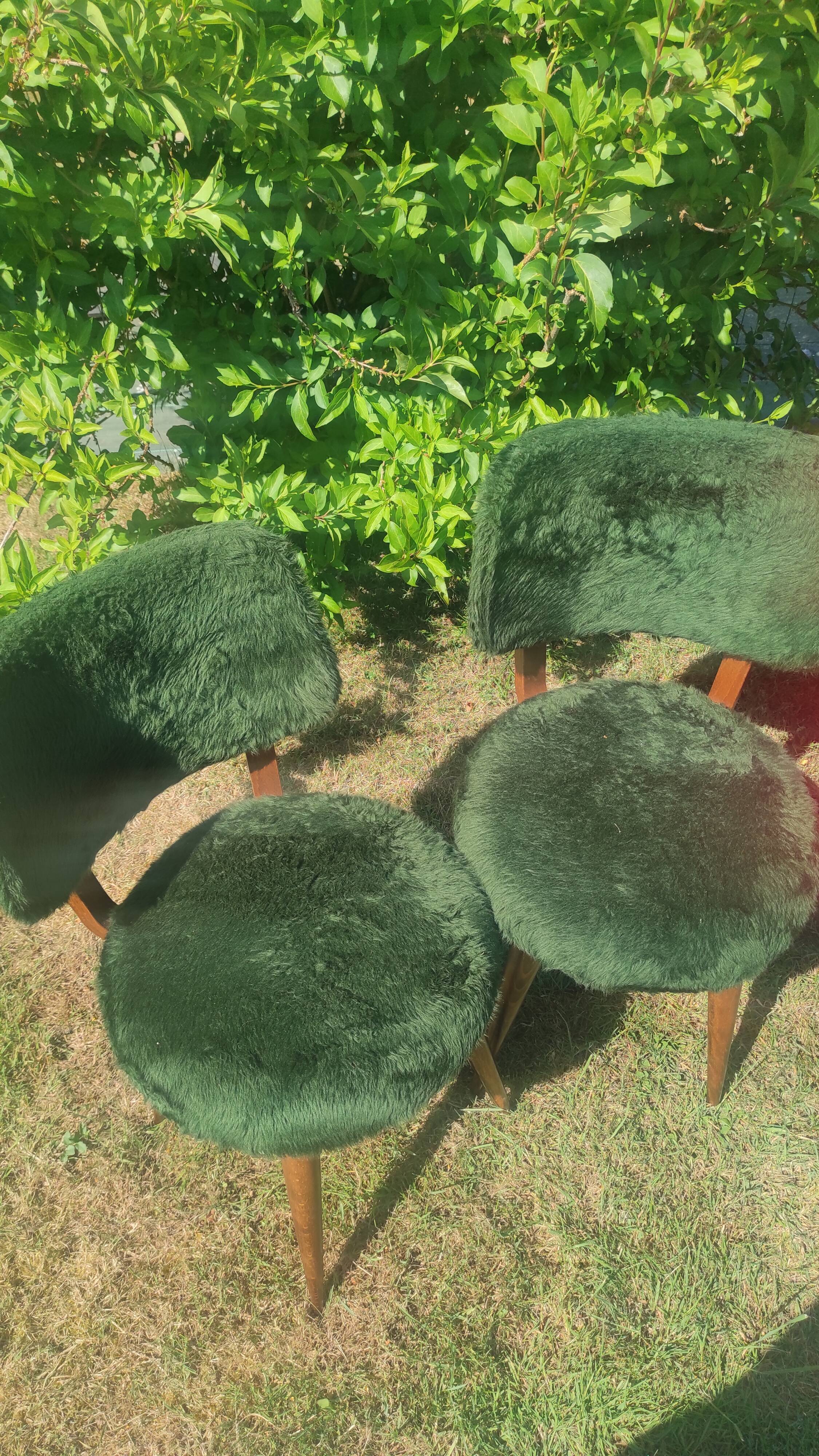 Fur chairs compass feet