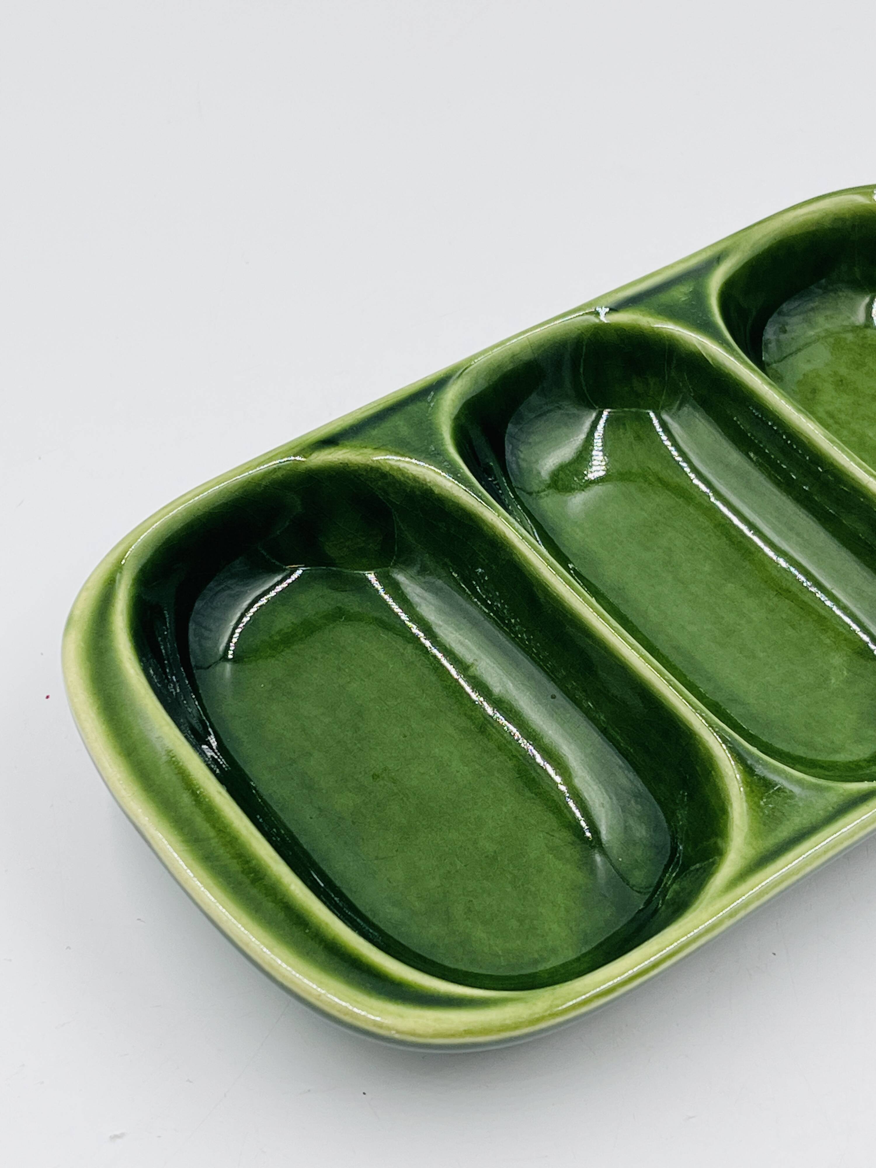 Vintage green ceramic aperitif plate from the 1970s.