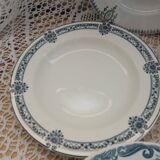 6 assiettes creuses Terre de fer dépareillées