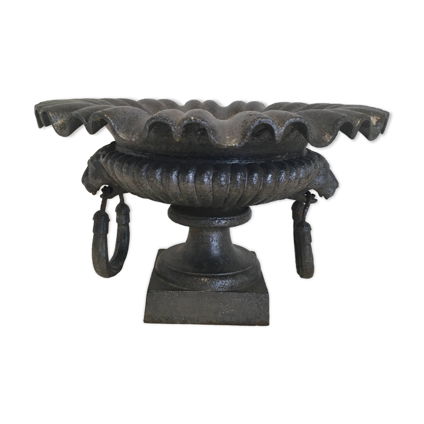 Cast-iron Medici vase
