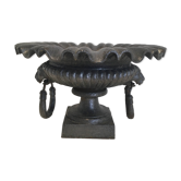 Cast-iron Medici vase