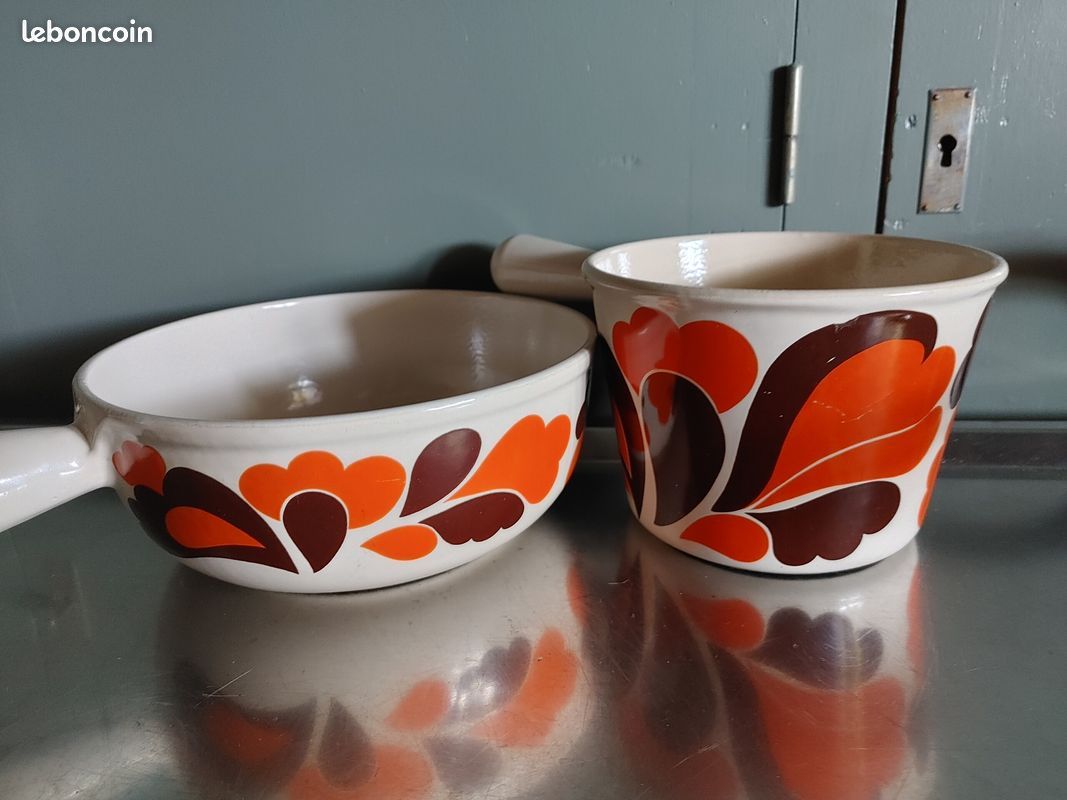 Complete fondue set from the 70's in cast iron - le creuset
