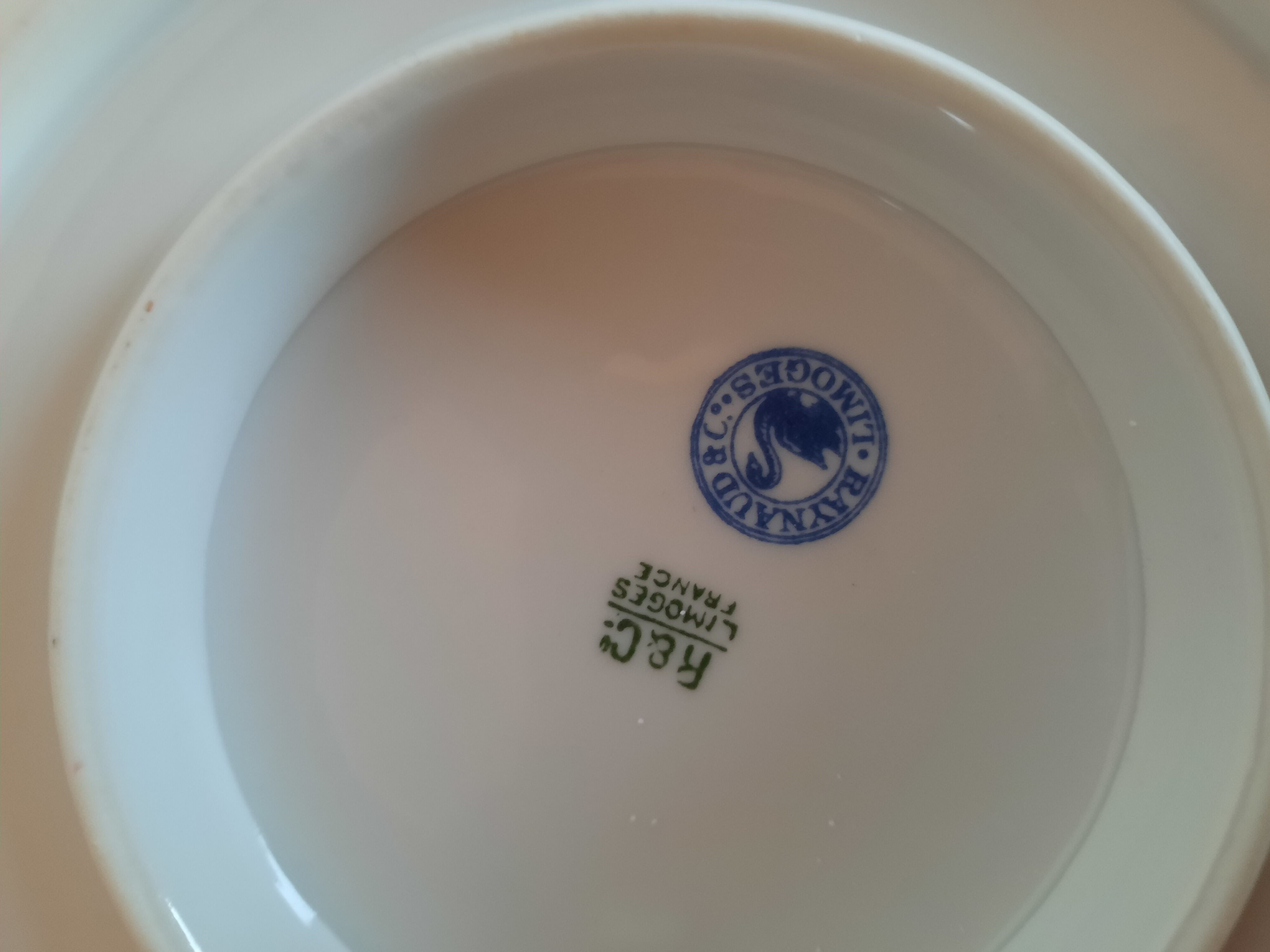 Saucière porcelaine de Limoges maison Raynaud