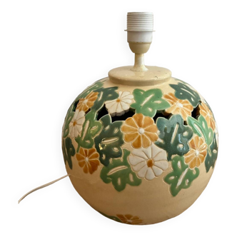 Beige flower ceramic lamp