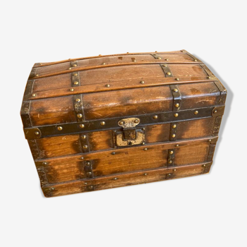 Doll chest