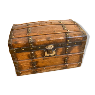 Doll chest