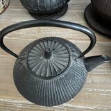 Set of 4 Japanese teapots