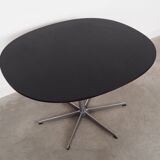 Table en frêne, design danois, années 1960, designer : Arne Jacobsen