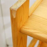 Pine corner shelf