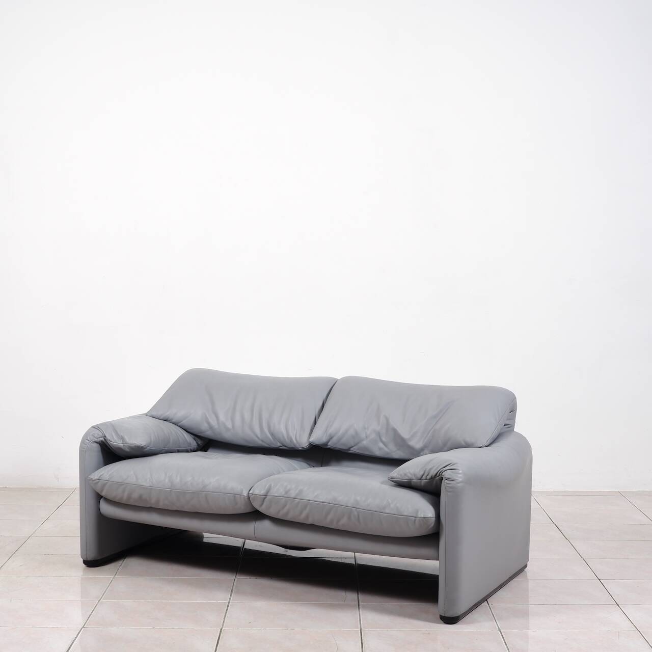 Ensemble de sièges en cuir « Maralunga » de Vico Magistretti pour Cassina