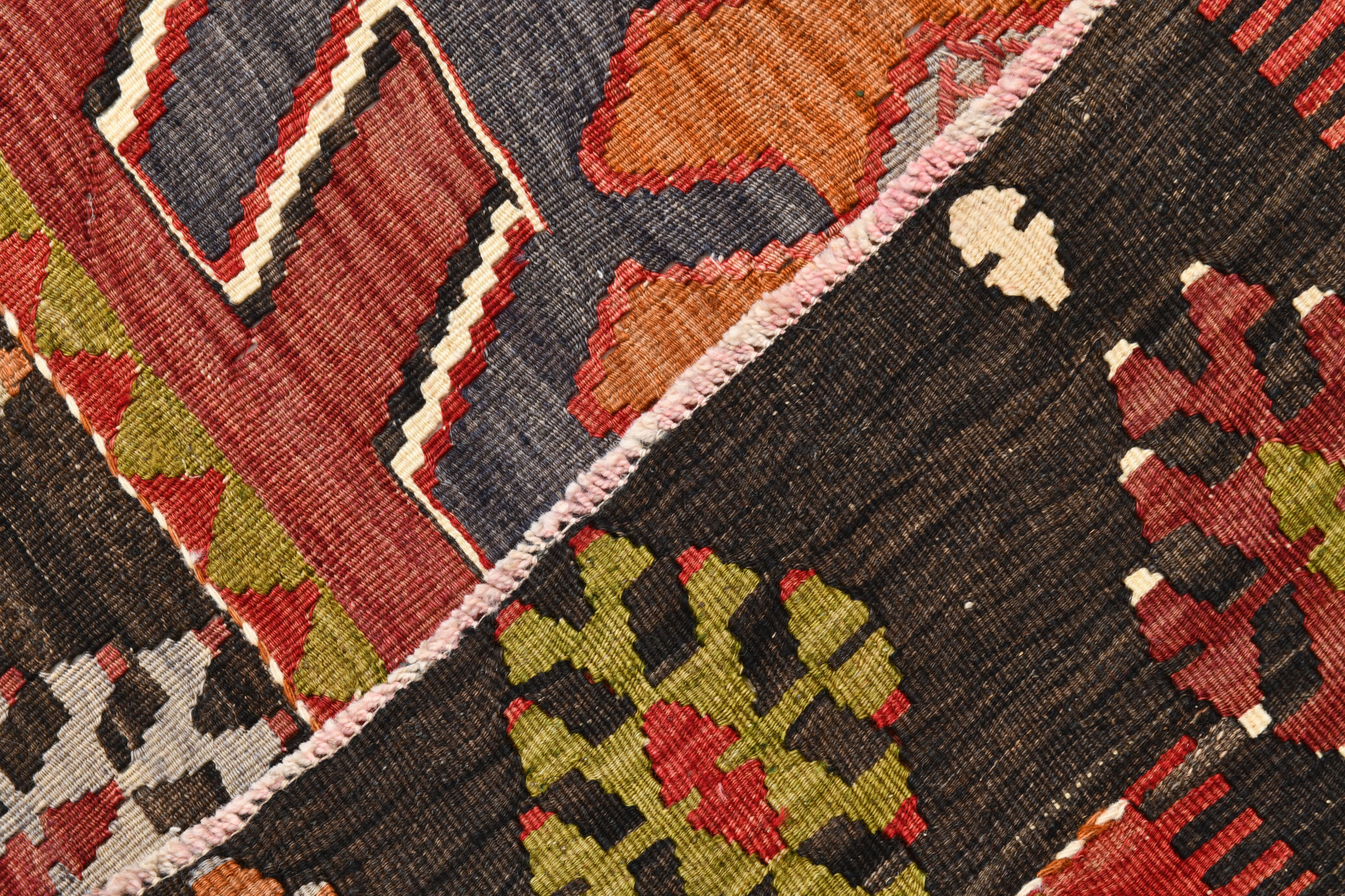 Antique kilim rug 195x133cm