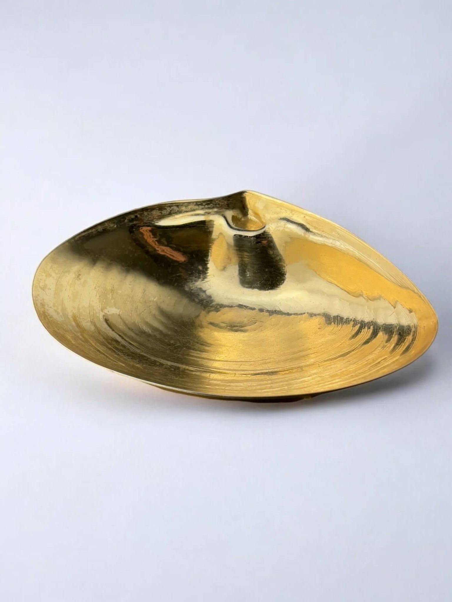 Art deco shell vide-poche in brass, Italy, 1970s