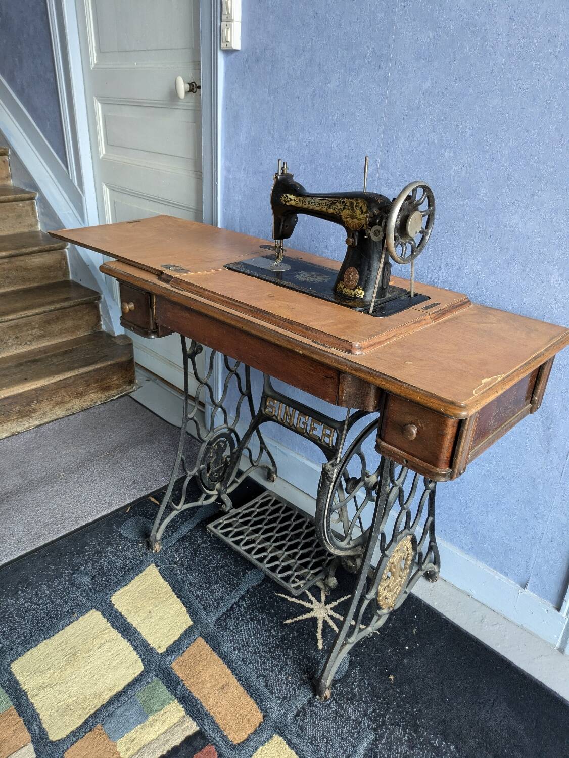 Singer sewing machine with pedal