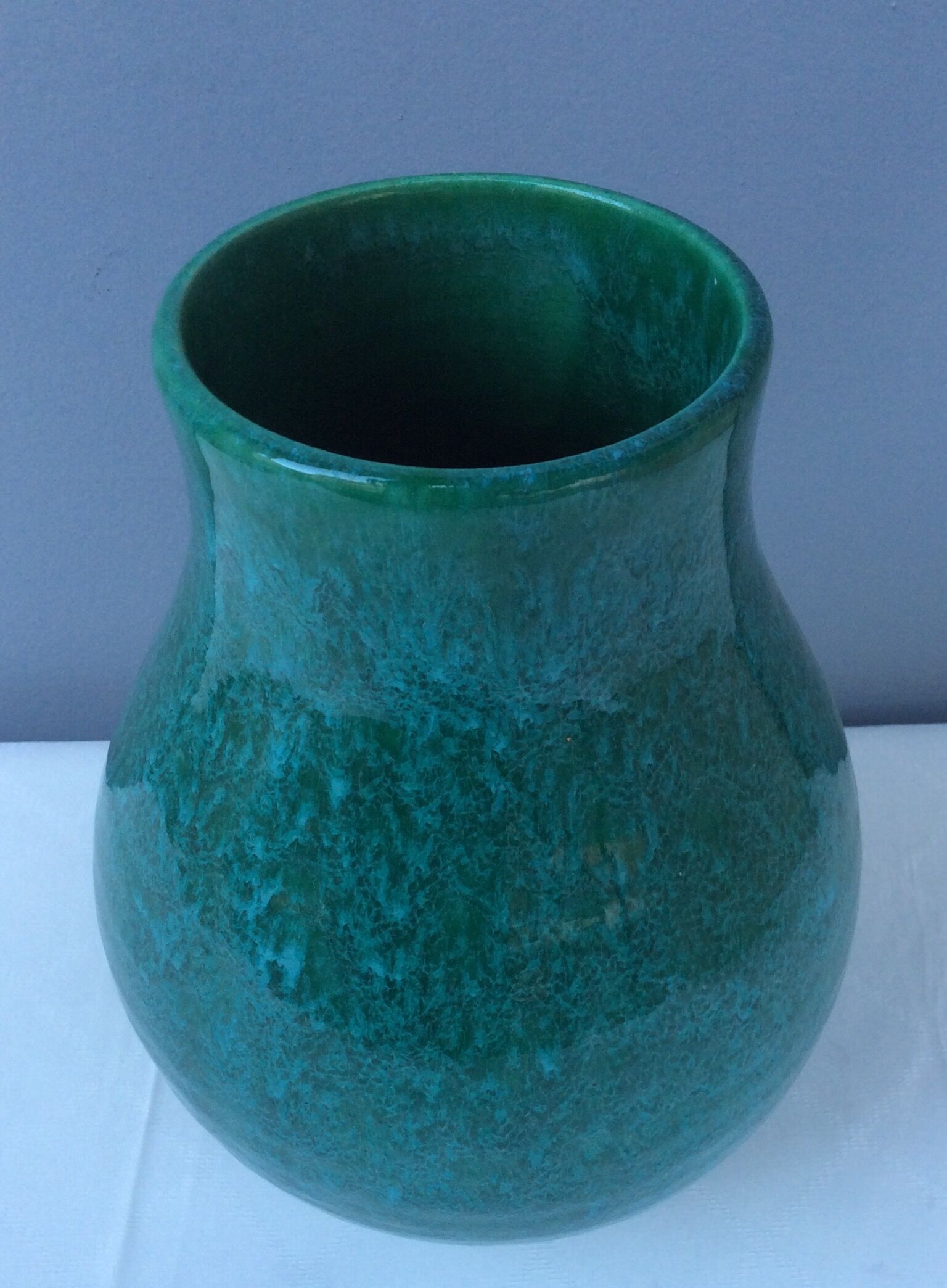 Accolay ceramic vase