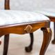 Paire de chaises vintage plaquées en noyer, années 1950.