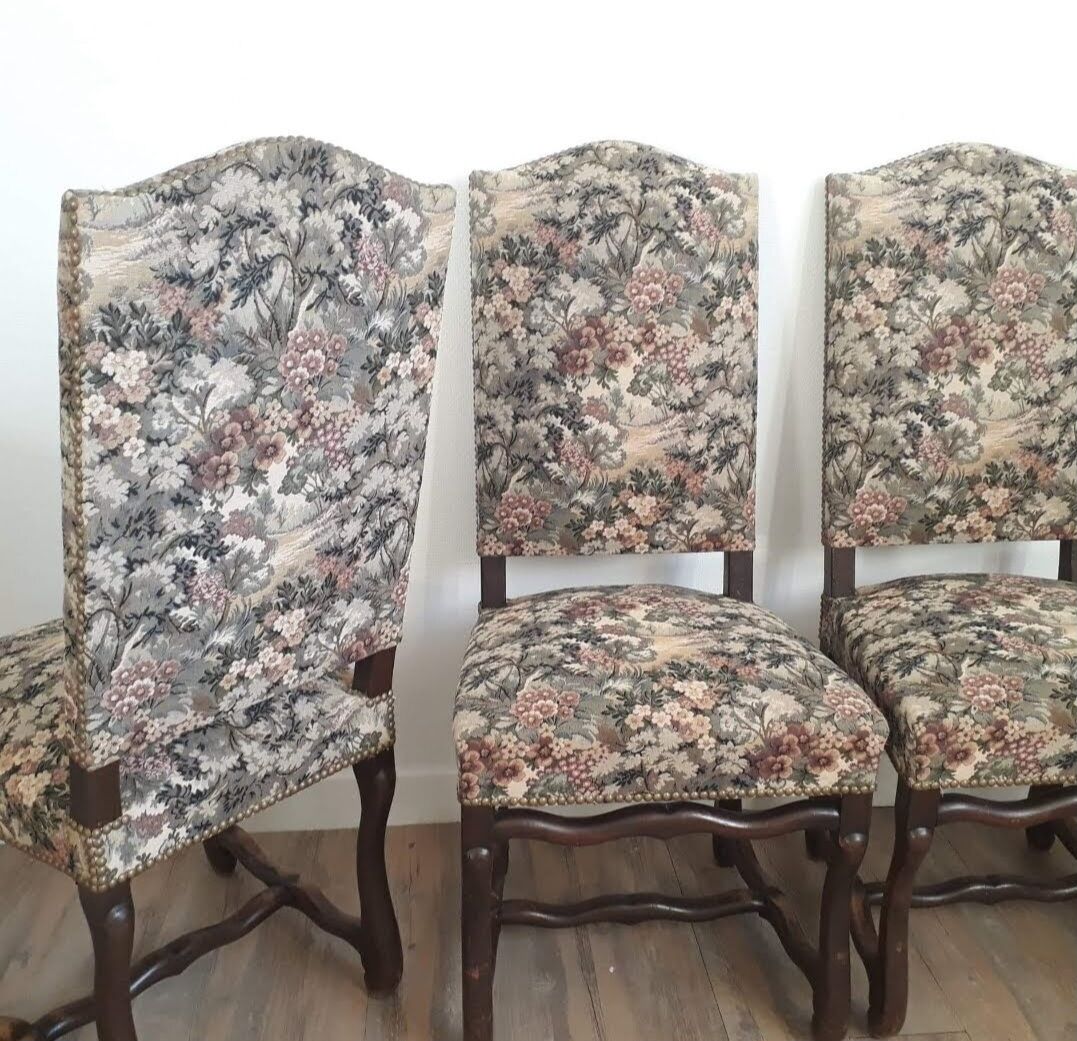 Chairs in the Louis XIII style