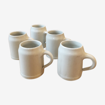 Lot de mugs en grès