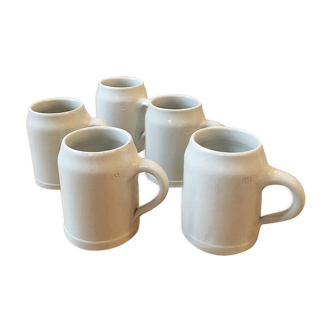 Lot de mugs en grès