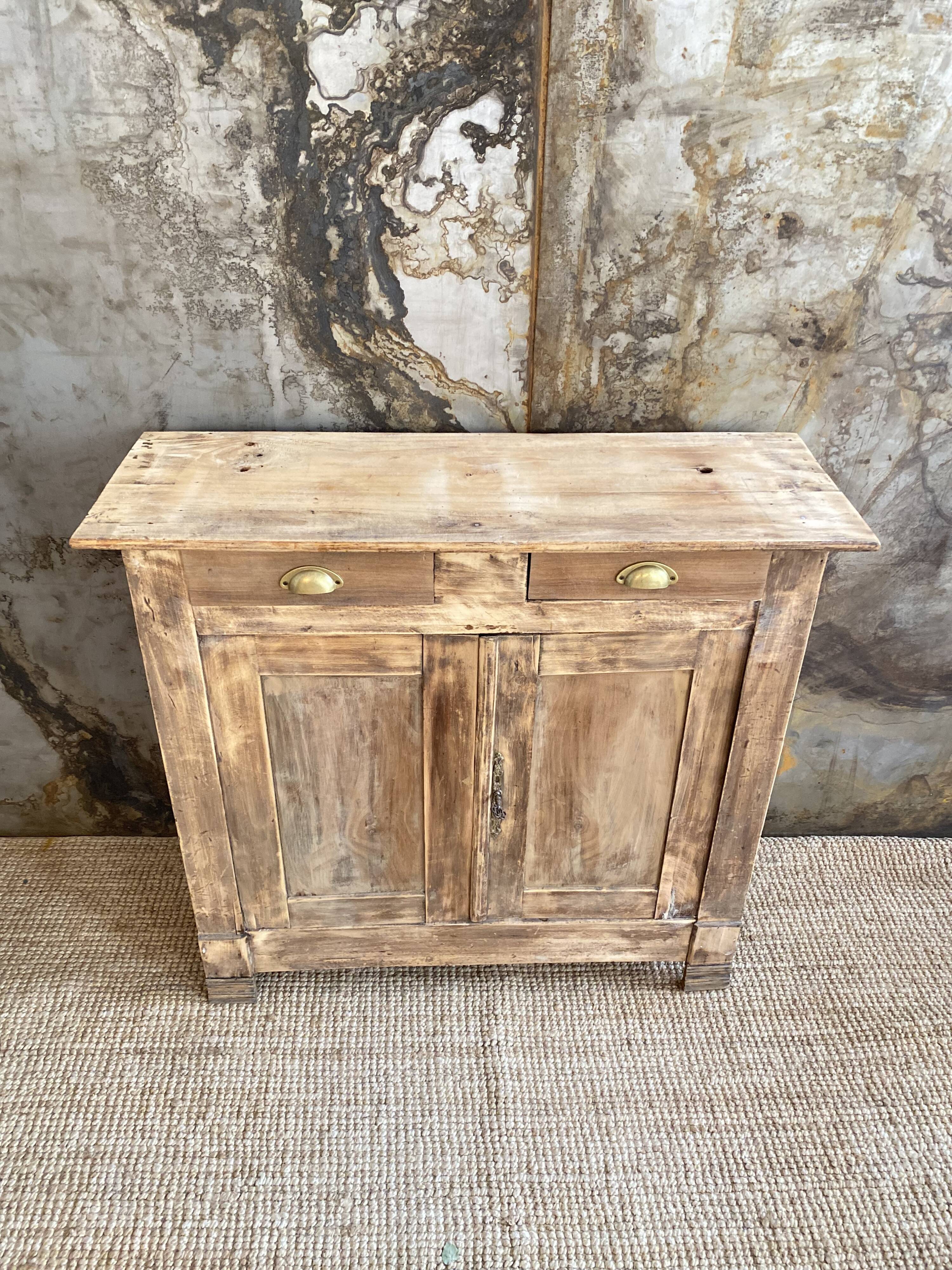 Parisian buffet in raw wood