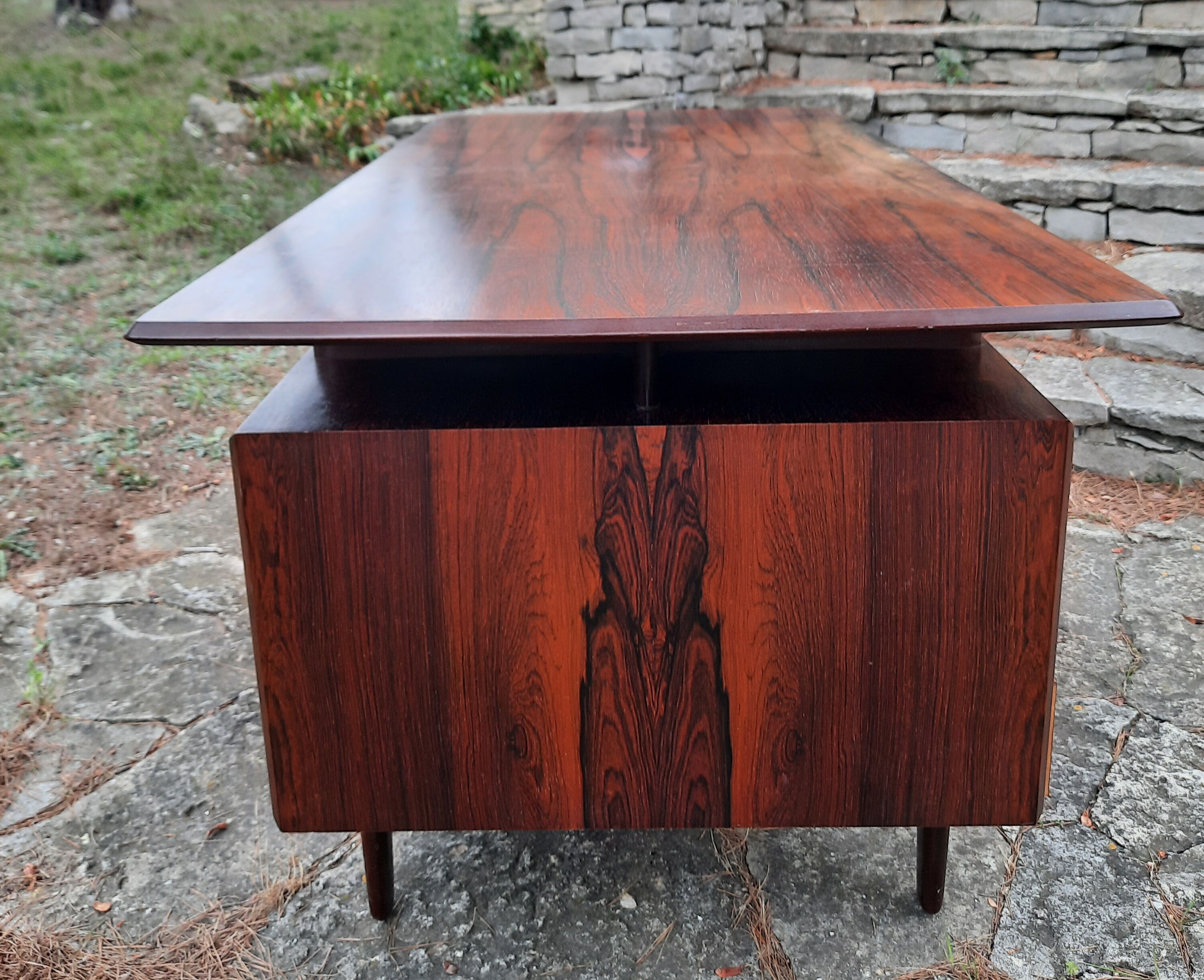 Danish desk