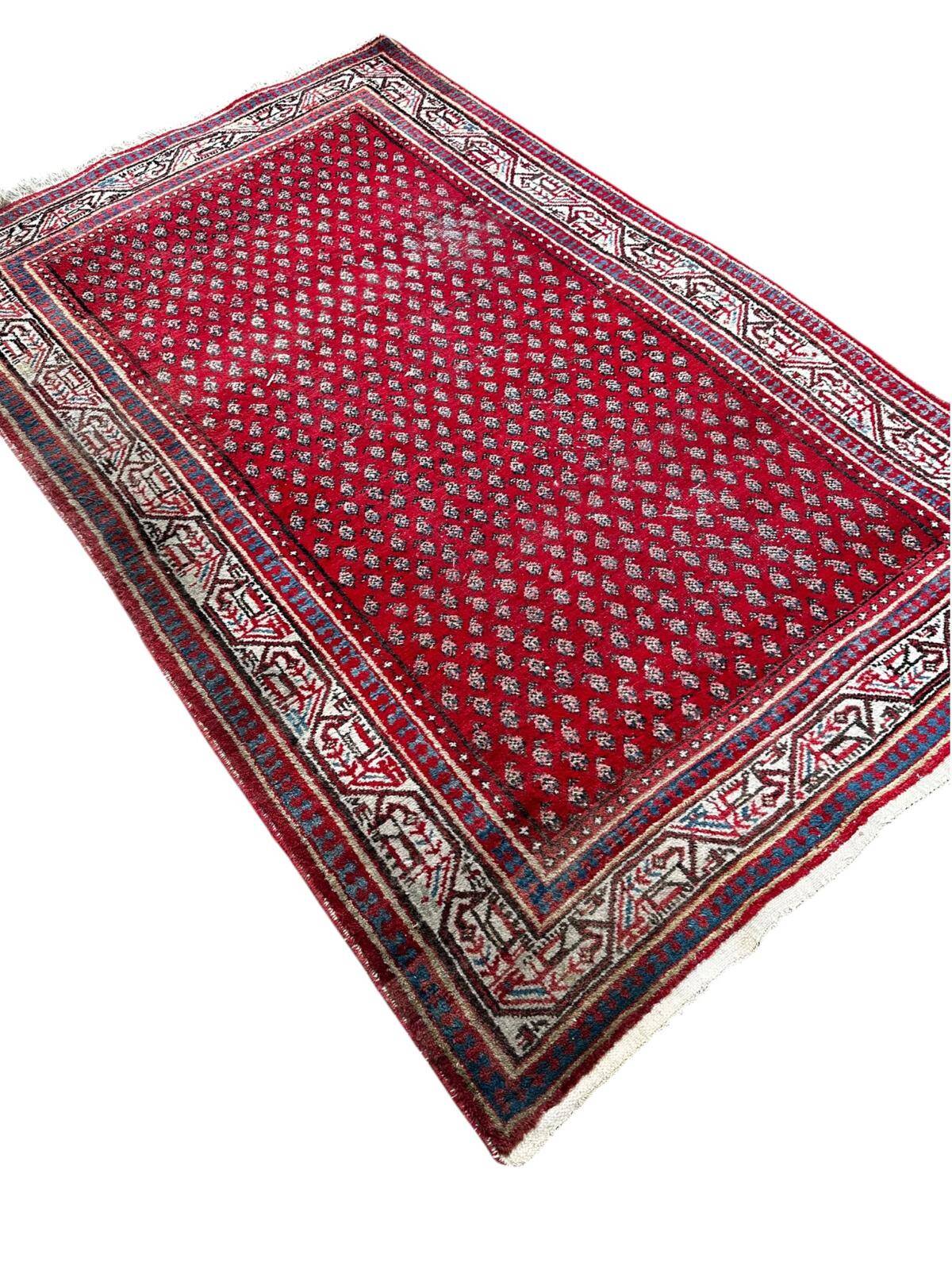 Handmade Persian rug 130cm x 210cm