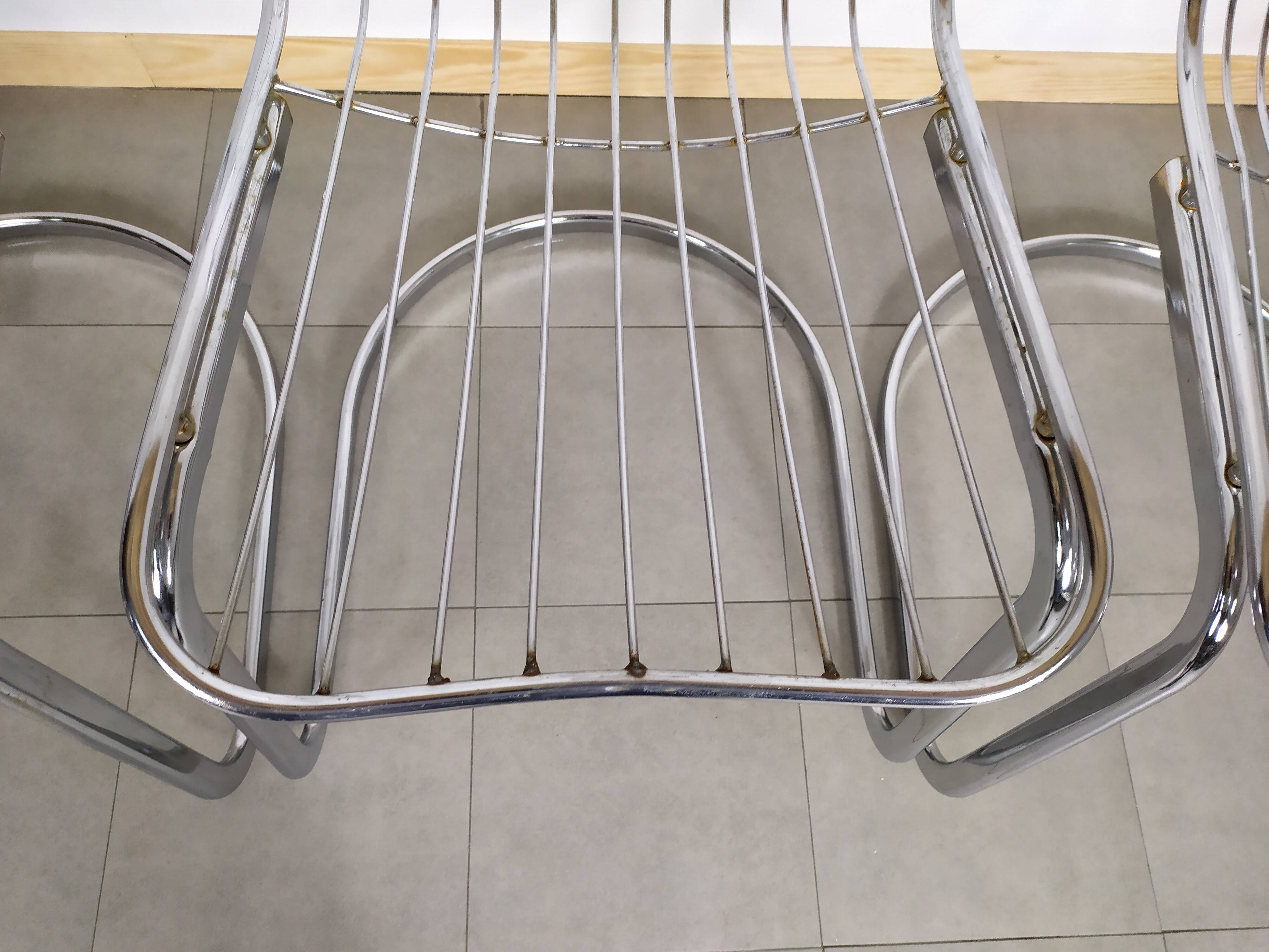 Lot de 4 chaise design en métal chromé années 70