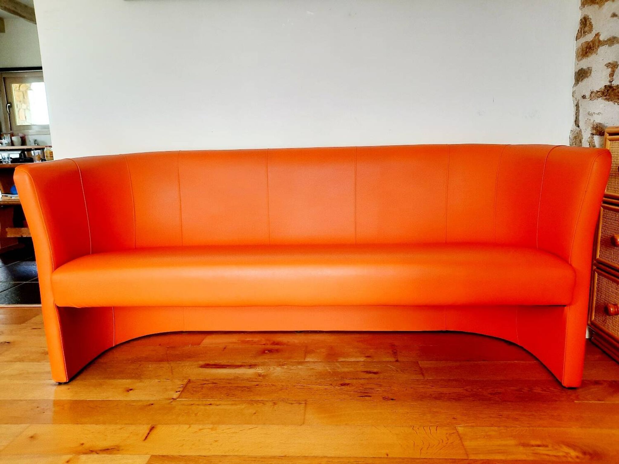 Three-seater sofa, vintage orange Gulf bench.