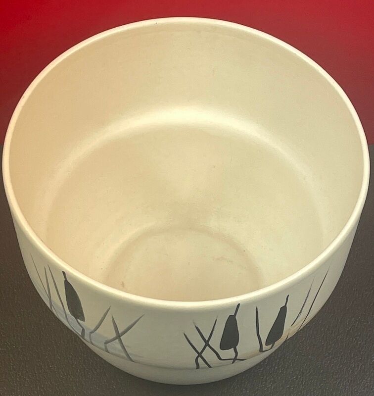 Ceramic pot cover with vegetable decoration sign (paul) milet sevres ø 19 cm h 15