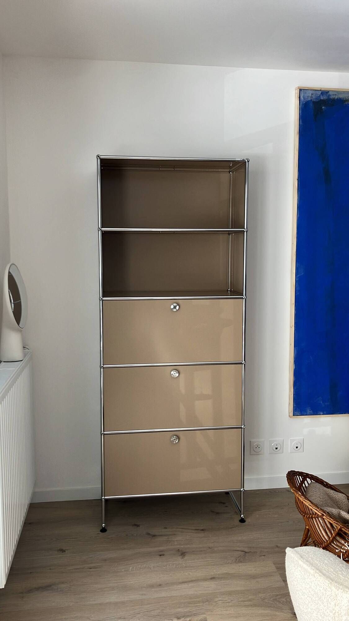 Beige USM furniture