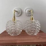 Paire d’appliques murales vintage en verre ciselé pomme de pin