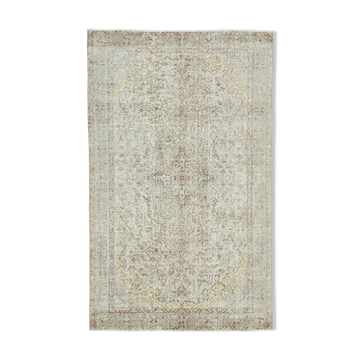 Tapis beige anatolien antique tissé à la main 166 x 269 cm