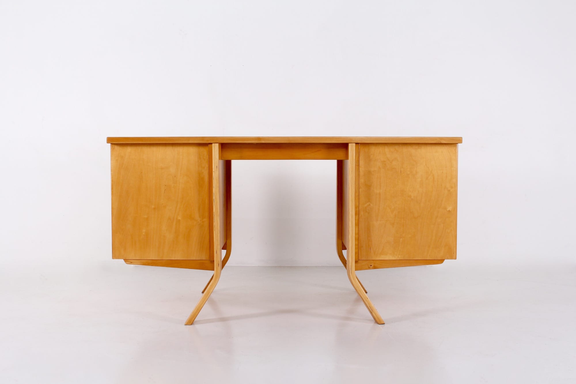 Bureau Cees Braakman Berken Serie