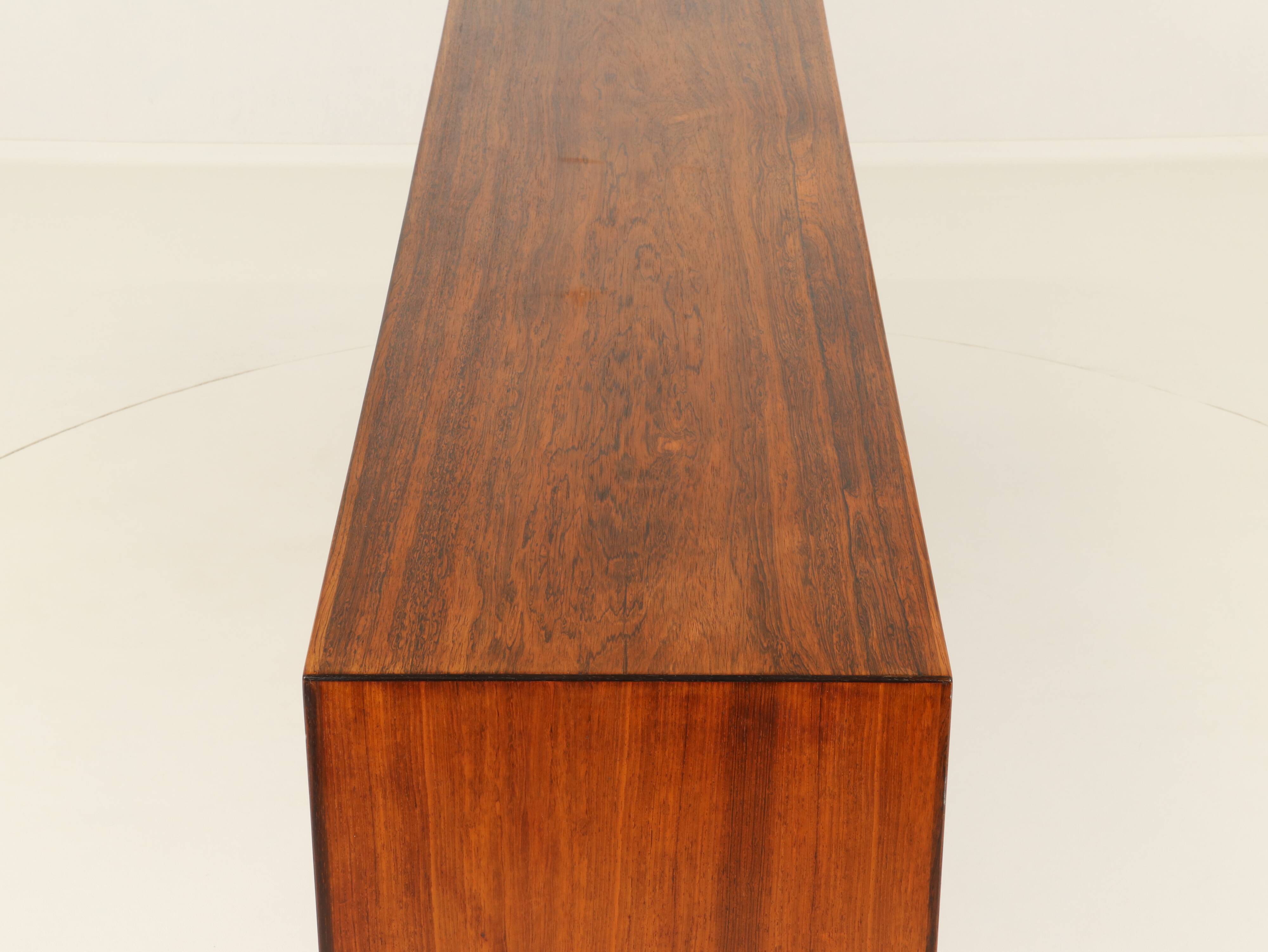 Buffet en palissandre, modèle 37 OS, conçu par Arne Vodder pour Sibast Furniture, Danemark 1960