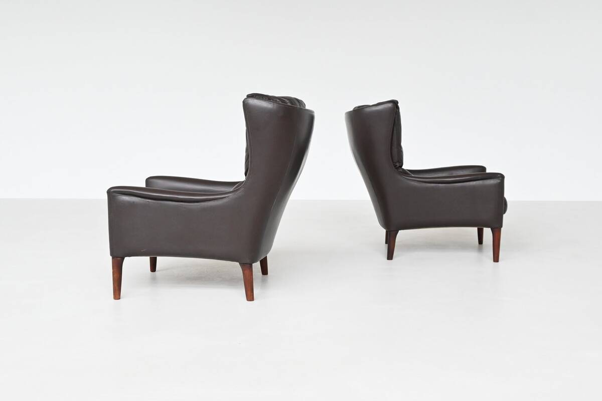 Pair of Durlet lounge chairs in brown leather Belgium 1960