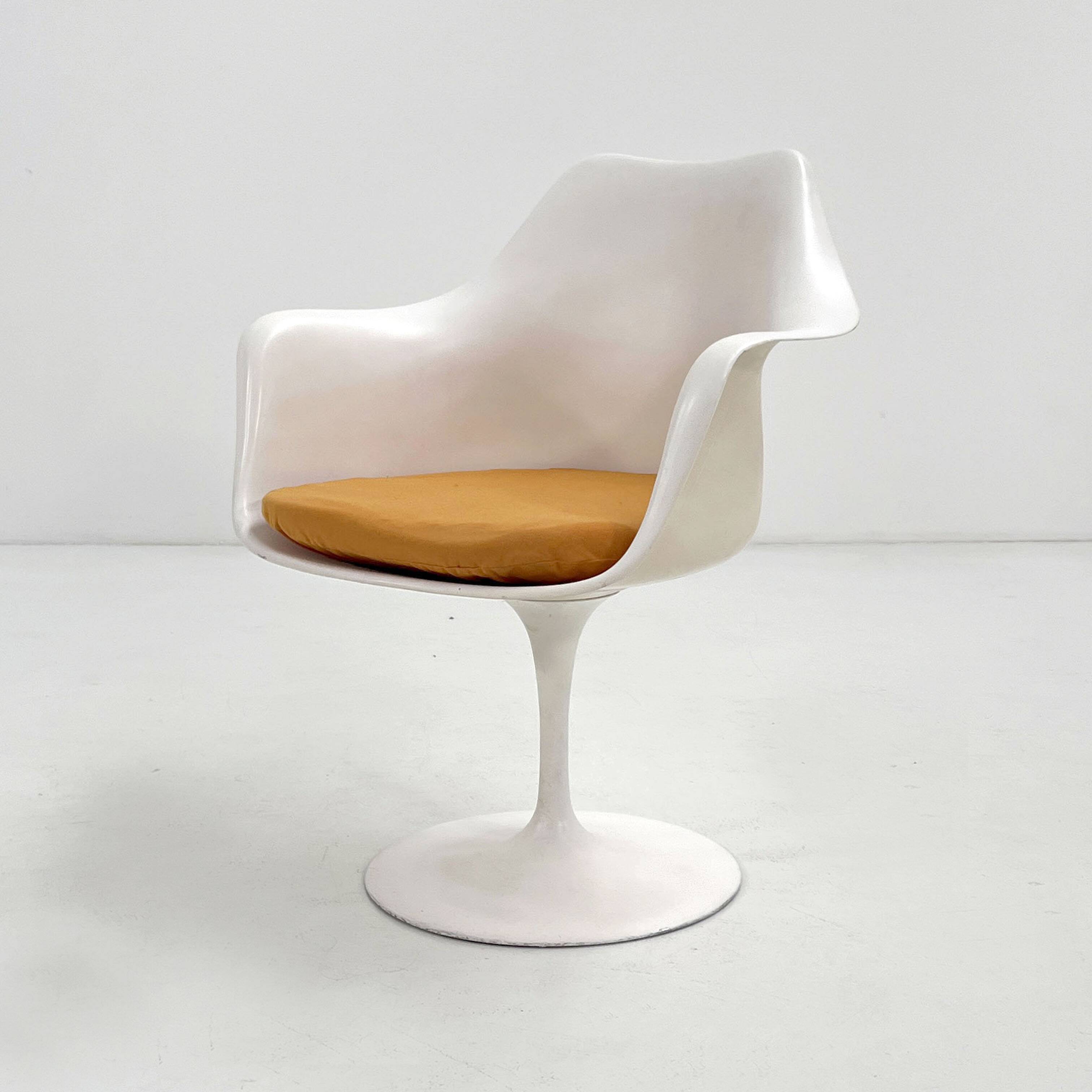 Tulip swivel chair by Eero Saarinen for Knoll, 1960