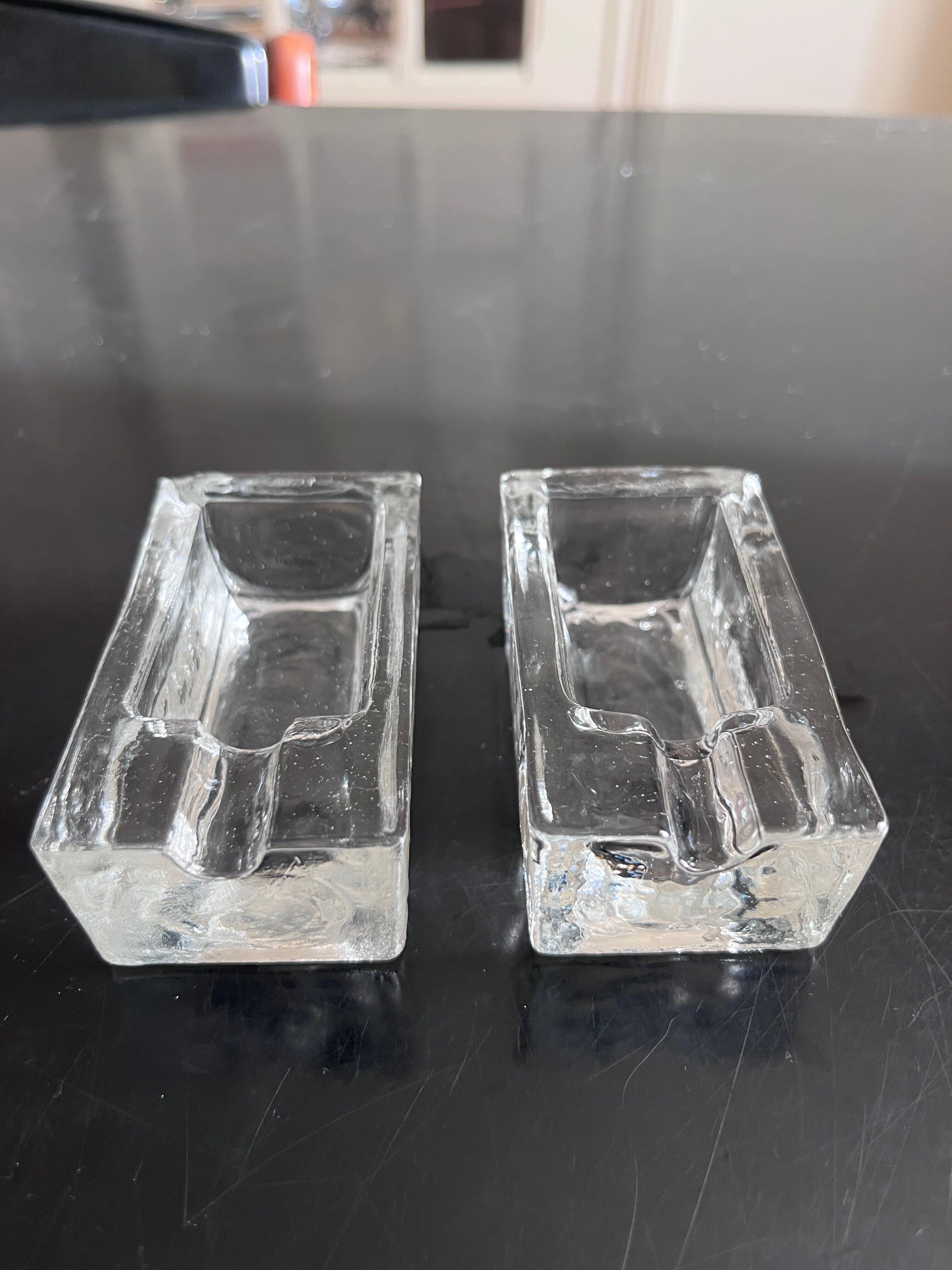 Individual ashtrays 1970