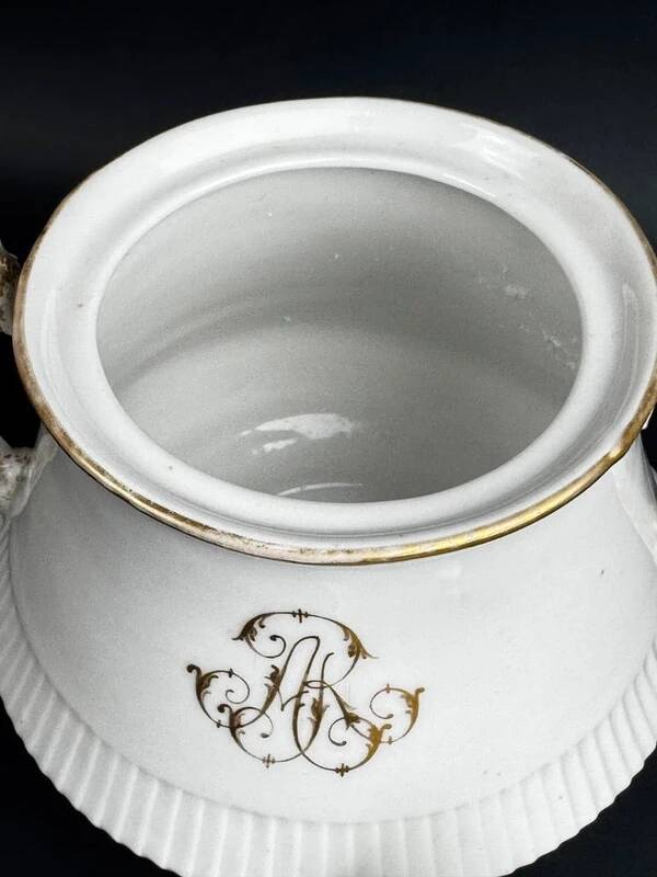 Large 19th century Paris porcelain sugar bowl with ARJ gold monogram