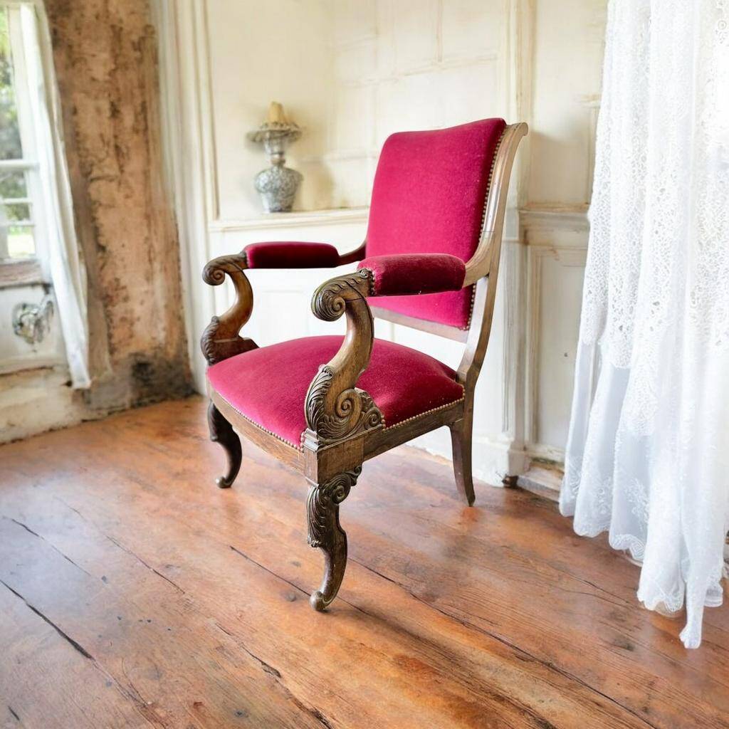 Vintage antique pink chair / armchair