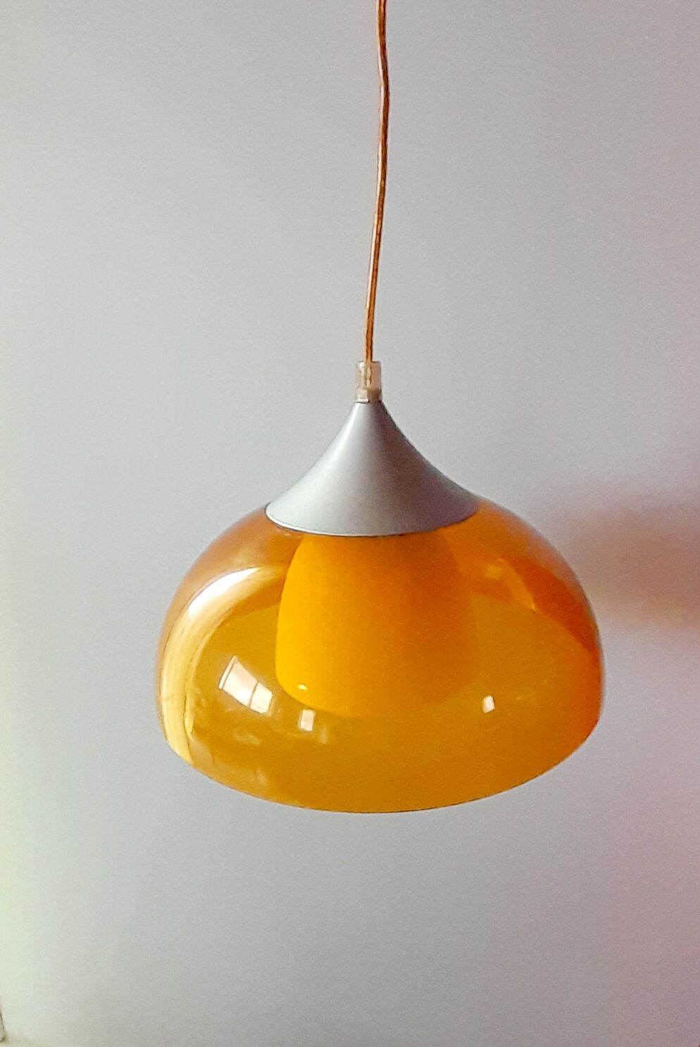 Orange pop suspension