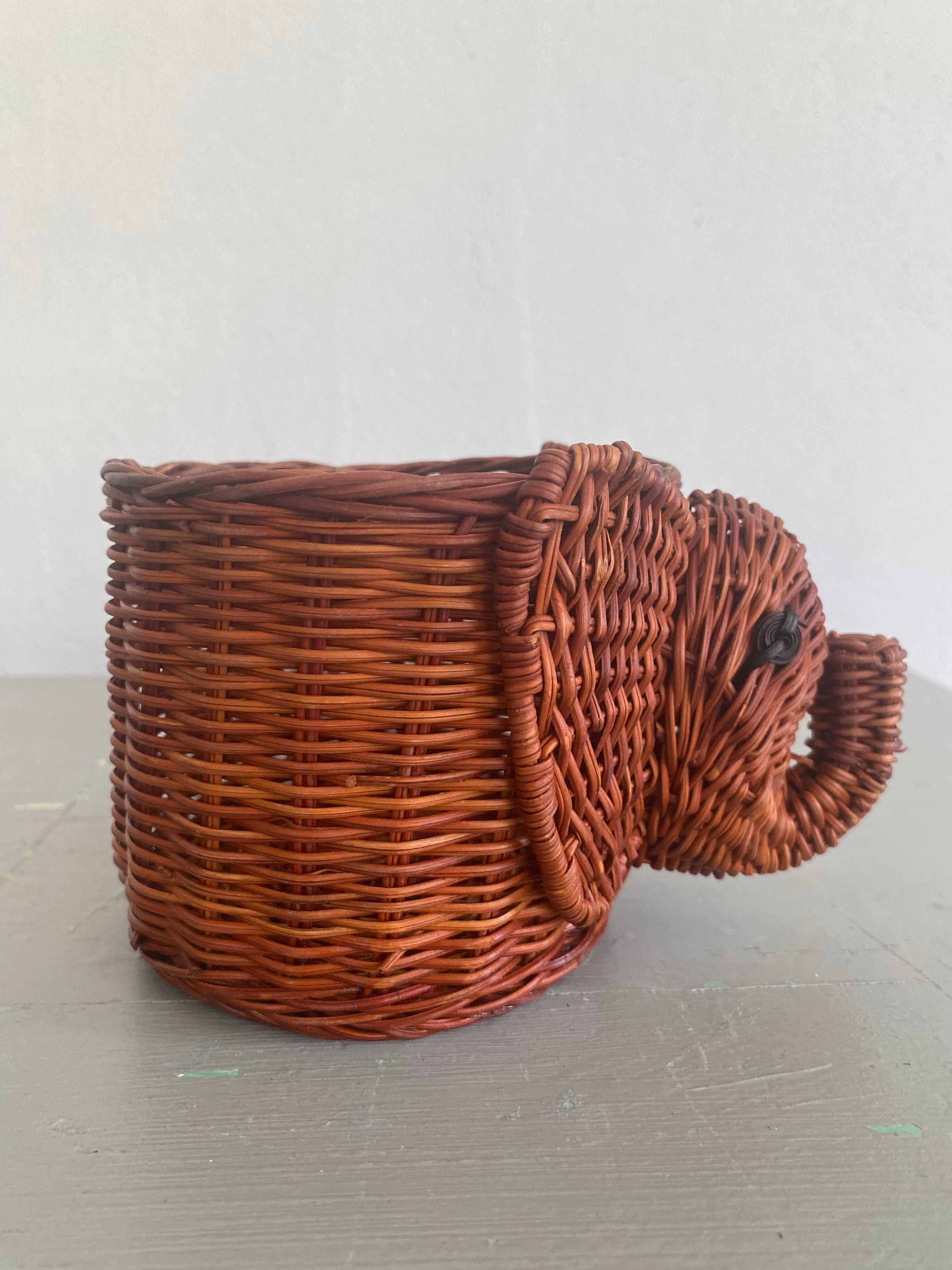 Animal basket