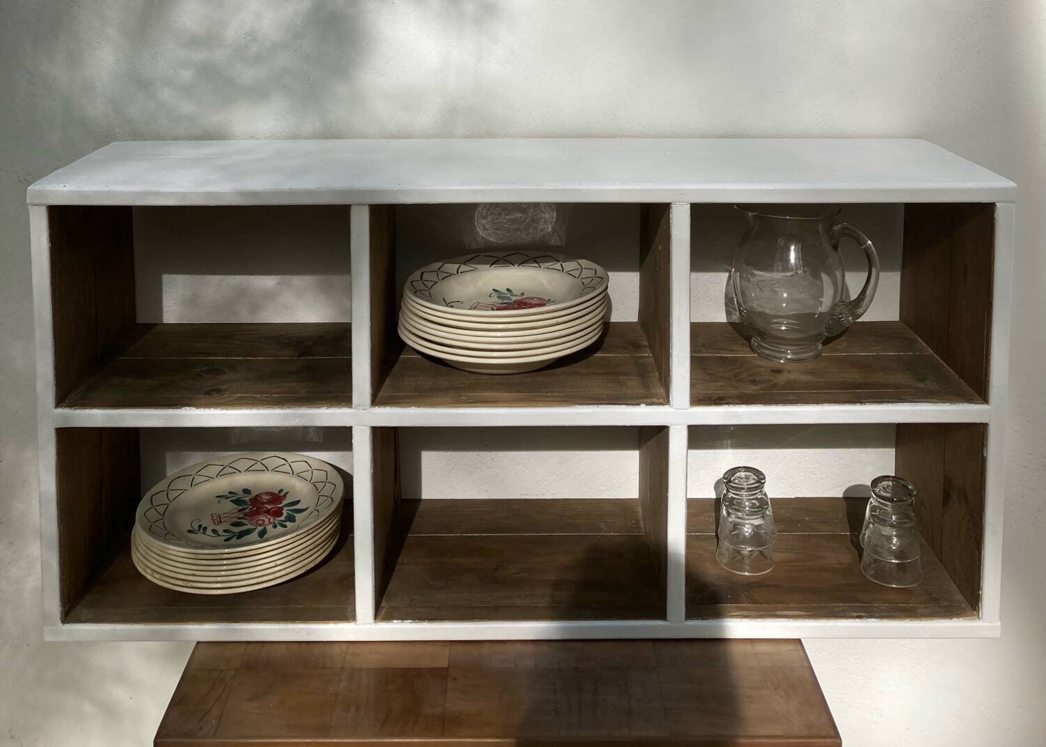 6 compartment furniture