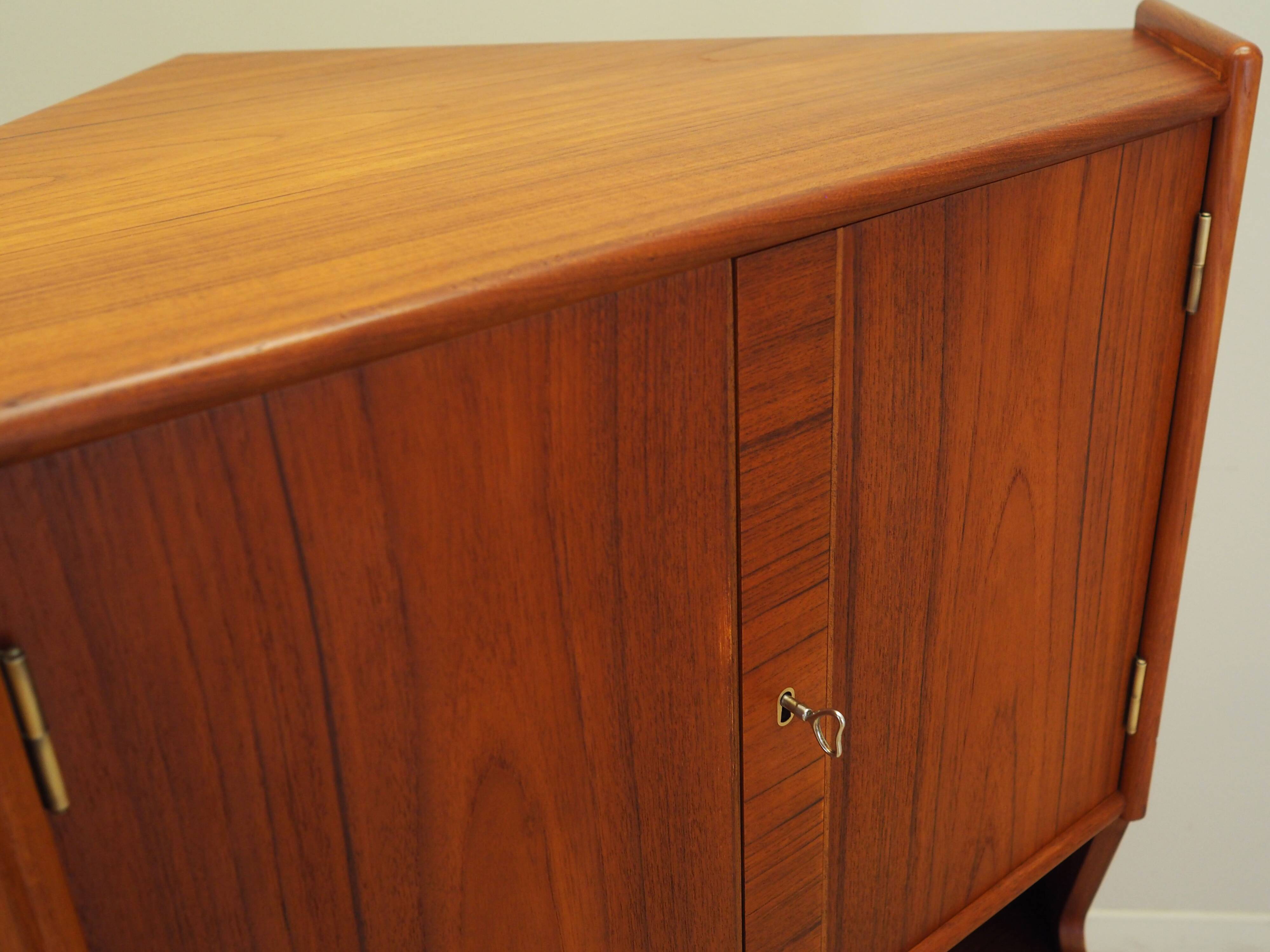 Teak corner cabinet, Danish design, 1970s, production: Denmark