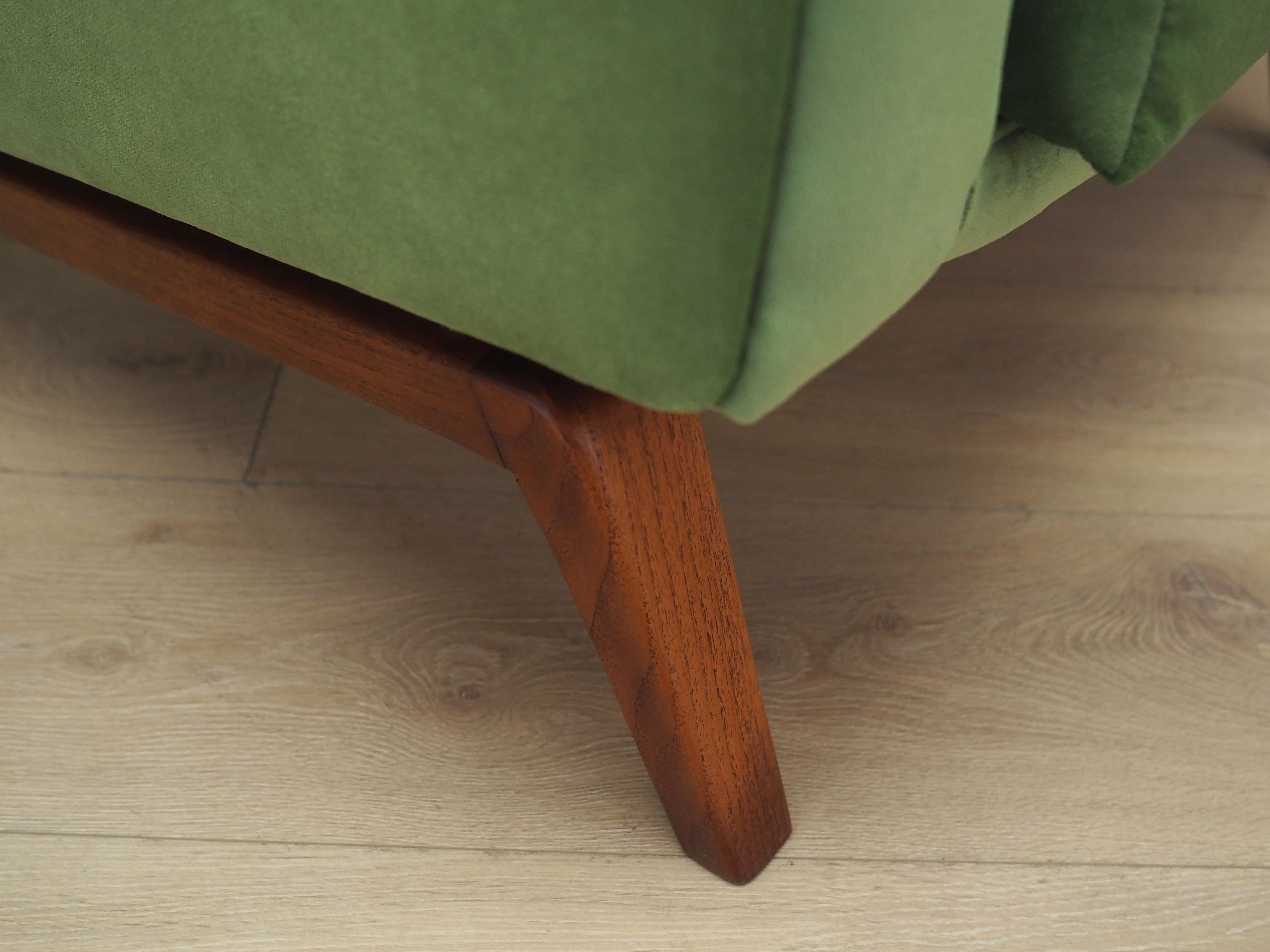 Fauteuil vert, design danois, années 1970, fabriqué au Danemark