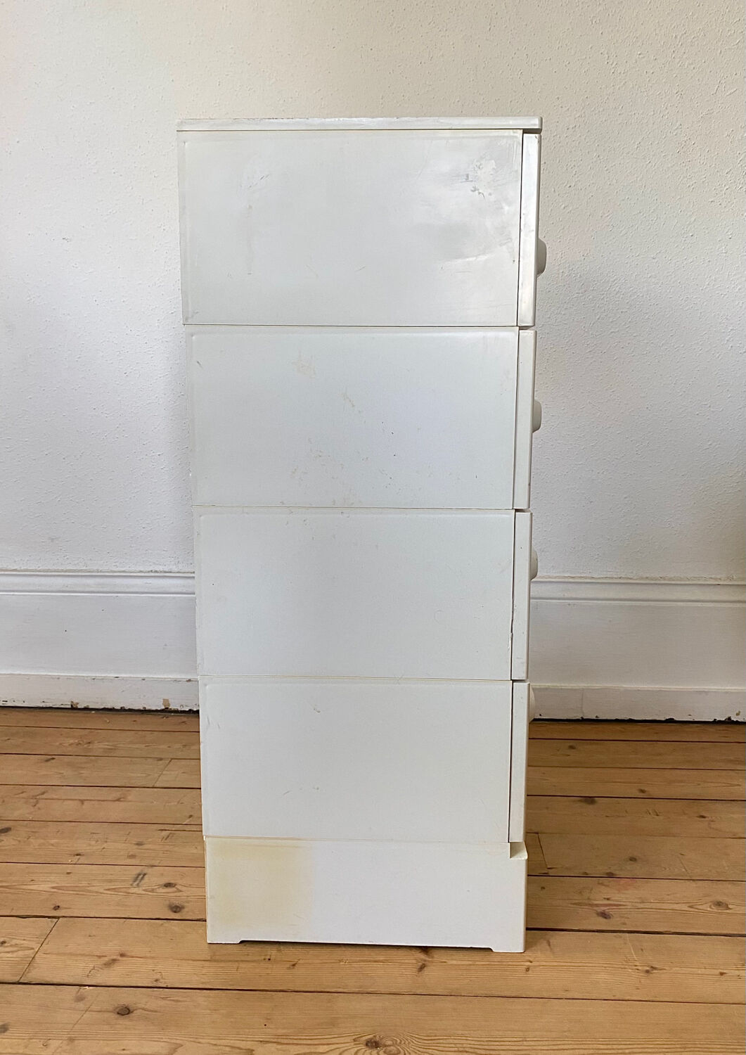 4 drawer chest of drawers