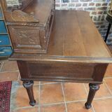 Oak desk with drawers