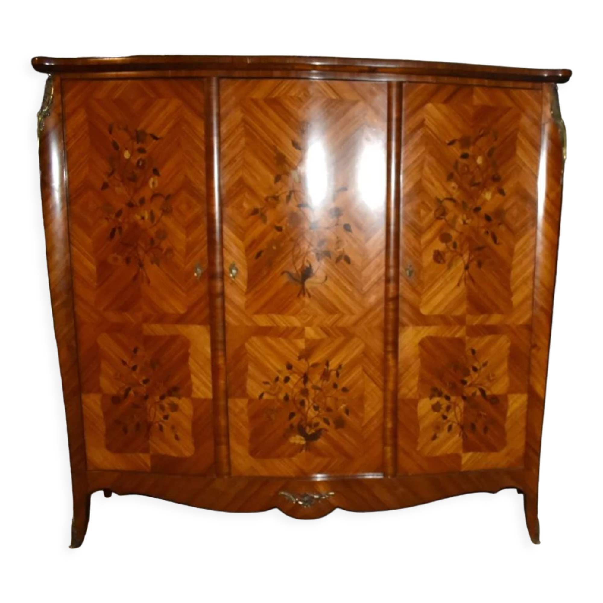 Furniture cabinet of France style Louis XV