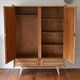 Armoire en bois et rotin