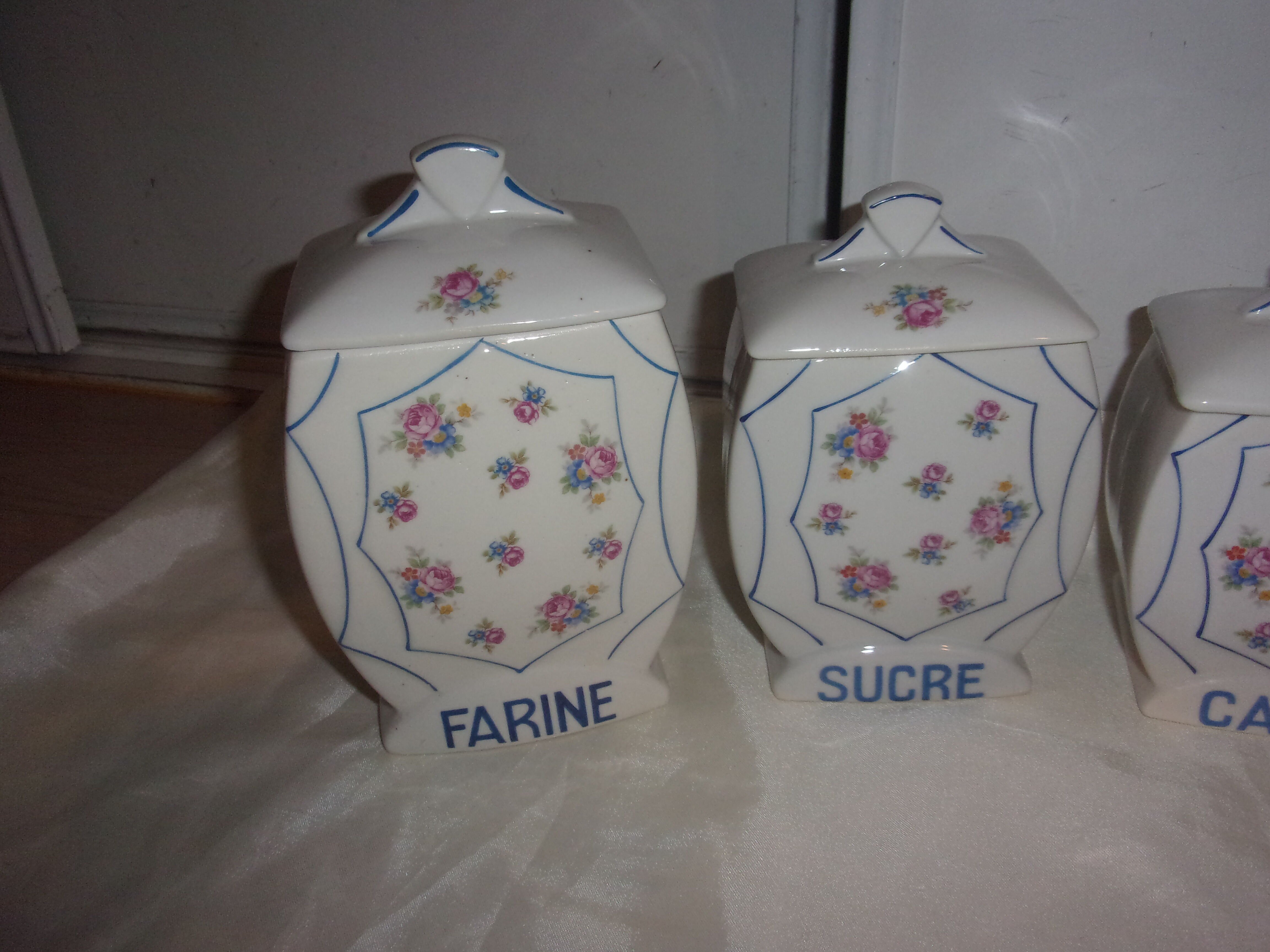 6 spice jars year 1910-1930